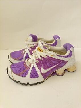 Nike Livestrong Purple and White Athletic Shox Sneakers WMN Size 10